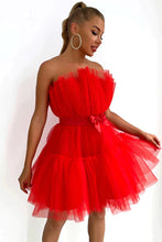 Load image into Gallery viewer, Hot Selling A Line Strapless Short Tulle Homecoming Dress