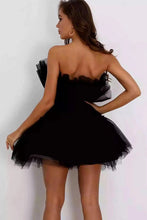 Load image into Gallery viewer, Hot Selling A Line Strapless Short Tulle Homecoming Dress