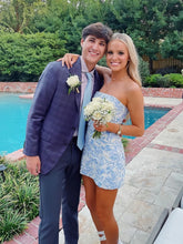 Load image into Gallery viewer, Chic Light Blue Sheath Strapless Short Homecoming Dress