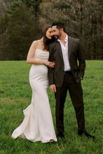 Load image into Gallery viewer, Mermaid Strapless White Long Bridal Dress with Ruched