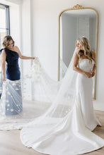 Load image into Gallery viewer, Simple Mermaid Strapless White Long Wedding Dress with Sweep Train