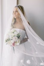 Load image into Gallery viewer, Simple Mermaid Strapless White Long Wedding Dress with Sweep Train
