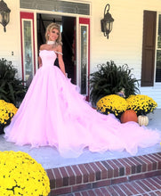 Load image into Gallery viewer, Charming A Line Off the Shoulder Pink Tulle Long Party Dress with Beading