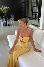 Load image into Gallery viewer, Trendy Sheath Strapless Yellow Long Party Dress with Keyhole