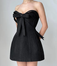 Load image into Gallery viewer, Cute Sheath Sweetheart Pink Short Homecoming Dress with Bowknot