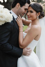 Load image into Gallery viewer, Elegant A Line Strapless White Long Bridal Dress with Split Front