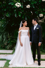 Load image into Gallery viewer, Elegant A Line Off the Shoulder White Long Wedding Dress with Ruched