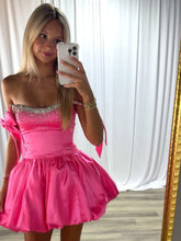 Load image into Gallery viewer, New A Line Spaghetti Straps Red/Black/Fuchsia Short Homecoming Dress with Beading