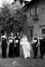 Load image into Gallery viewer, Elegant Mermaid Sweetheart White Wedding Dress with Appliques