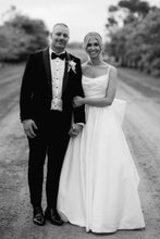 Load image into Gallery viewer, Simple A Line Spaghetti Straps White Wedding Dress with Bowknot