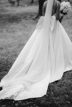 Load image into Gallery viewer, Simple A Line Spaghetti Straps White Wedding Dress with Bowknot