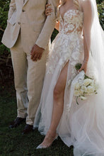 Load image into Gallery viewer, Gorgeous A Line Sweetheart White Long Bridal Dress with Appliques