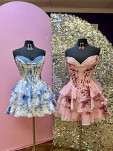 Load image into Gallery viewer, Gorgeous A Line Sweetheart Blue Printed Short Homecoming Dress with Ruffles