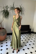 Load image into Gallery viewer, Trendy Sheath Halter Neck Purple Long Party Dress with Open Back Bowknot