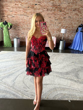 Load image into Gallery viewer, Chic A Line Sweetheart Red Printed Short Homecoming Dress with Ruffles