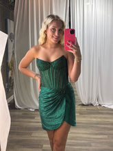 Load image into Gallery viewer, Dazzling Sheath Strapless Gold Corset Homecoming Dress with Beading