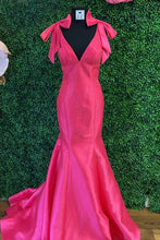 Load image into Gallery viewer, Stunning Yellow Mermaid V-Neck Long Beaded Prom Dress With Bowknot