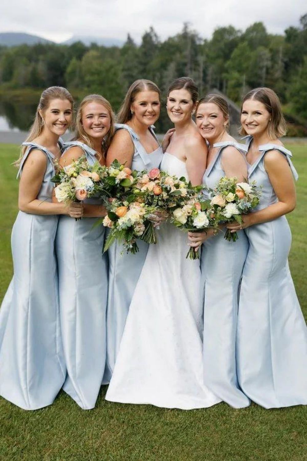 Beauty Sheath Square Neck Blue Long Bridesmaid Dress with Bowknot