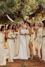 Load image into Gallery viewer, Simple Mermaid Spaghetti Straps White Long Wedding Dress