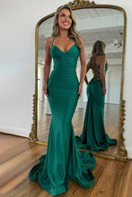 Load image into Gallery viewer, Stunning Green Mermaid Spaghetti Straps Lace Up Long Prom Dress