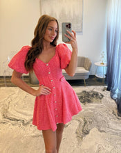 Load image into Gallery viewer, Modern A Line Sweetheart Fuchsia Short Homecoming Dress with Short Sleeves