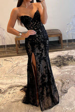 Load image into Gallery viewer, Mermaid Sweetheart Black Corset Prom Dress with Appliques