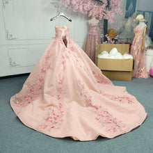 Load image into Gallery viewer, Gorgeous A Line Sweetheart Pink Ball Gown Quinceanera Dress with Appliques Flowers