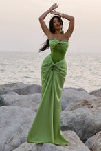 Load image into Gallery viewer, Hot Mermaid Sweetheart Green Long Party Dress with Ruffles