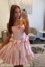 Load image into Gallery viewer, Cute A Line Strapless Pink Short Homecoming Dress with Bowknot Flowers