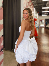 Load image into Gallery viewer, Cute Sheath Strapless White Short Homecoming Dress with Ruched