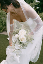 Load image into Gallery viewer, Stunning Mermaid Strapless White Satin Long Wedding Dress with Sweep Train