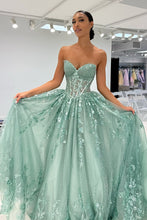 Load image into Gallery viewer, Beautiful A Line Sweetheart Green Corset Prom Dress with Appliques