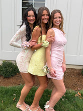 Load image into Gallery viewer, Bling A Line Spaghetti Straps Yellow Sequins Short Homecoming Dress