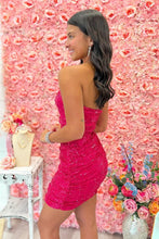 Load image into Gallery viewer, Bling Sheath Sweetheart Fuchsia Sequins Short Homecoming Dress with Keyhole