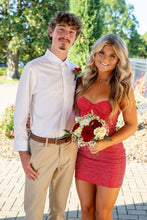 Load image into Gallery viewer, Bling Sheath Sweetheart Red Short Homecoming Dress with Beading