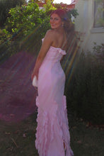 Load image into Gallery viewer, Charming Mermaid Halter Neck Pink Mermaid Long Prom Dress with Ruffles