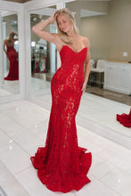Load image into Gallery viewer, Charming Mermaid Sweetheart Red Lace Long Prom Dress with Train