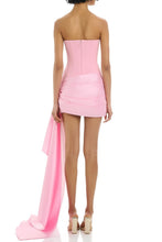 Load image into Gallery viewer, Elegant Sheath Strapless Pink Corset Homecoming Dress with Ruched