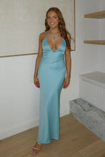 Load image into Gallery viewer, Charming Sheath Spaghetti Straps Pink Long Prom Dress with Criss Cross Back