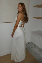 Load image into Gallery viewer, Charming Sheath Spaghetti Straps Pink Long Prom Dress with Criss Cross Back