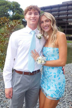 Load image into Gallery viewer, Chic Bodycon Strapless Blue Short Homecoming Dress with Embroidery
