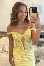 Load image into Gallery viewer, Stylish Bodycon Off the Shoulder Blue Corset Homecoming Dress with Appliques