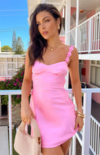 Load image into Gallery viewer, Chic Sheath Spaghetti Straps Yellow Satin Short Homecoming Dress with Appliques