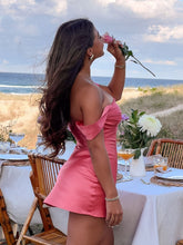 Load image into Gallery viewer, Chic Sheath Off the Shoulder Orange Satin Homecoming Dress with Ruched