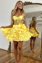 Load image into Gallery viewer, Cute Yellow A-Line Spaghetti Straps Short Floral Satin Homecoming Dress