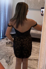 Load image into Gallery viewer, Elegant Off-Shoulder Lace Bodycon Homecoming Dress with Bow Waist