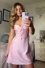 Load image into Gallery viewer, Elegant Pink Satin Strapless Homecoming Dress with Bow Front Mini Dress