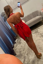 Load image into Gallery viewer, Chic Sheath Halter Neck Red Short Homecoming Dress with Bowknot