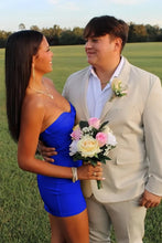 Load image into Gallery viewer, Fitted Sheath Sweetheart Yellow Short Homecoming Dress with Keyhole