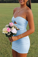 Load image into Gallery viewer, Fitted Sheath Sweetheart Yellow Short Homecoming Dress with Keyhole